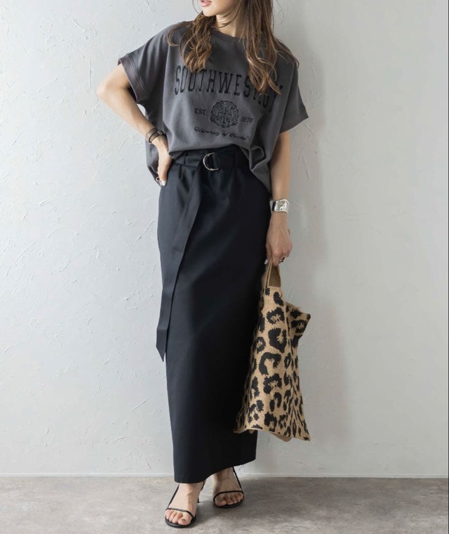 【新品】BONJOUR SAGAN カレッジ刺繍ピグメントスウェットTシャツ B — image 2