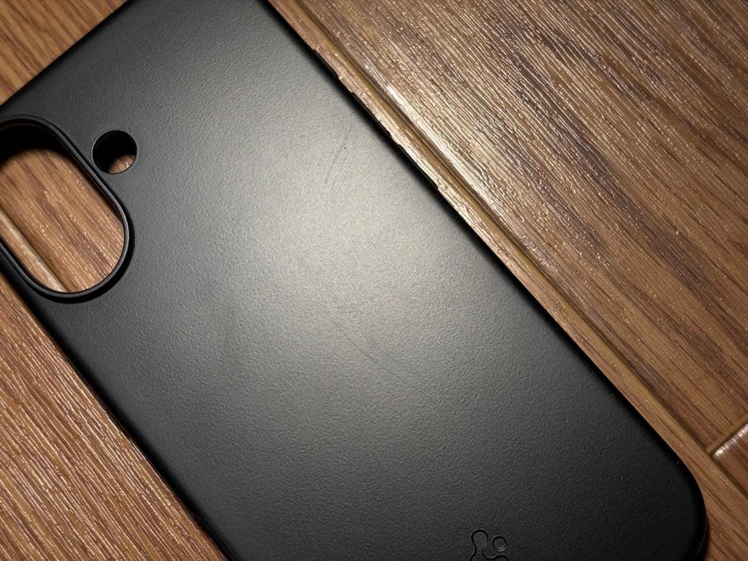 Spigen iPhone 17ケース 黒　MagSafe対応 — image 3