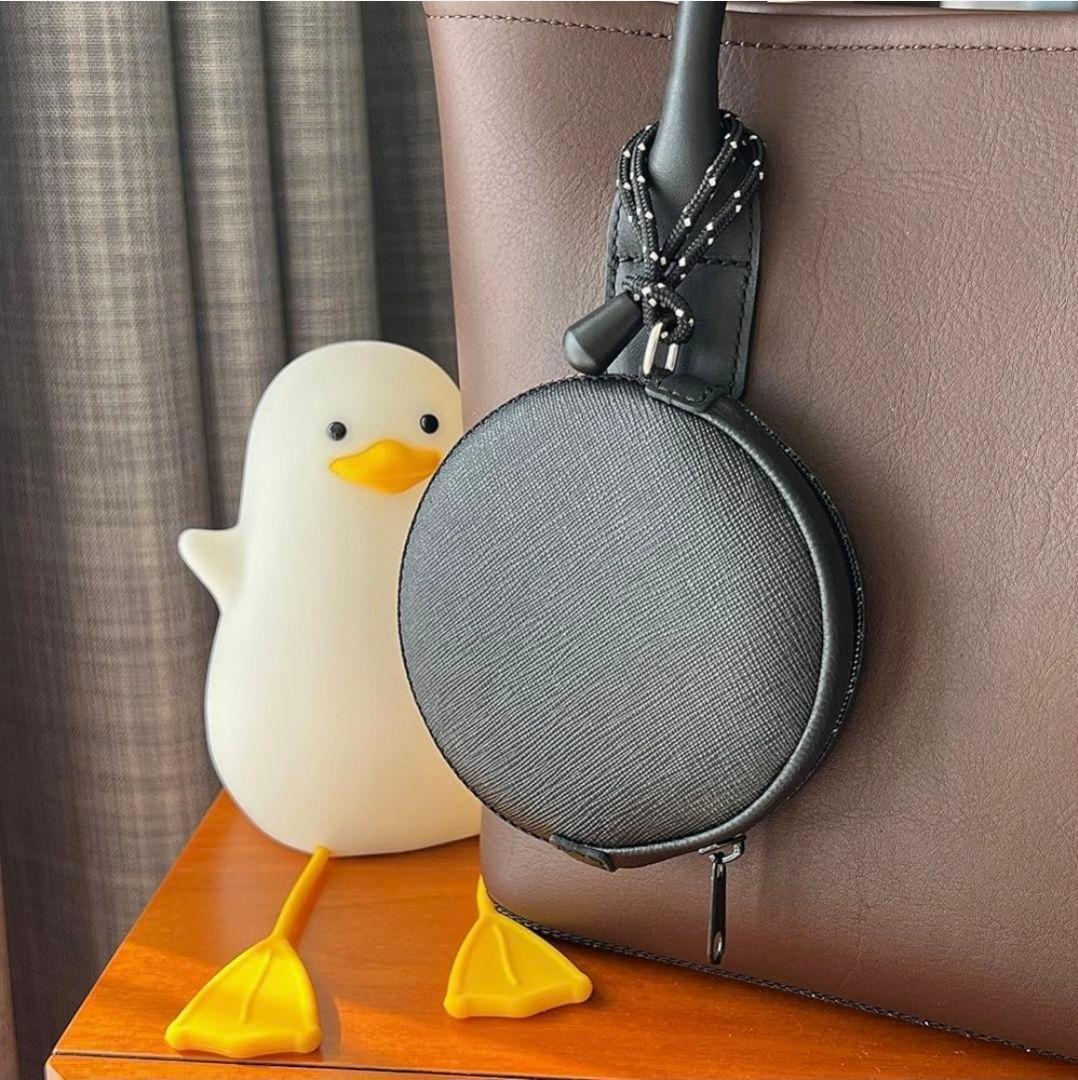 Onejoy コインケース 小銭入れ 丸型ミニポーチ グレー カラビナ付き — image 4