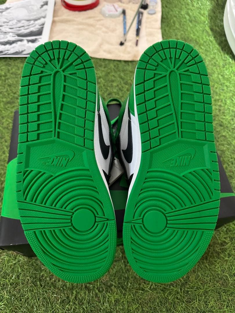 Air Jordan1 Retro High OG Lucky Green — image 5