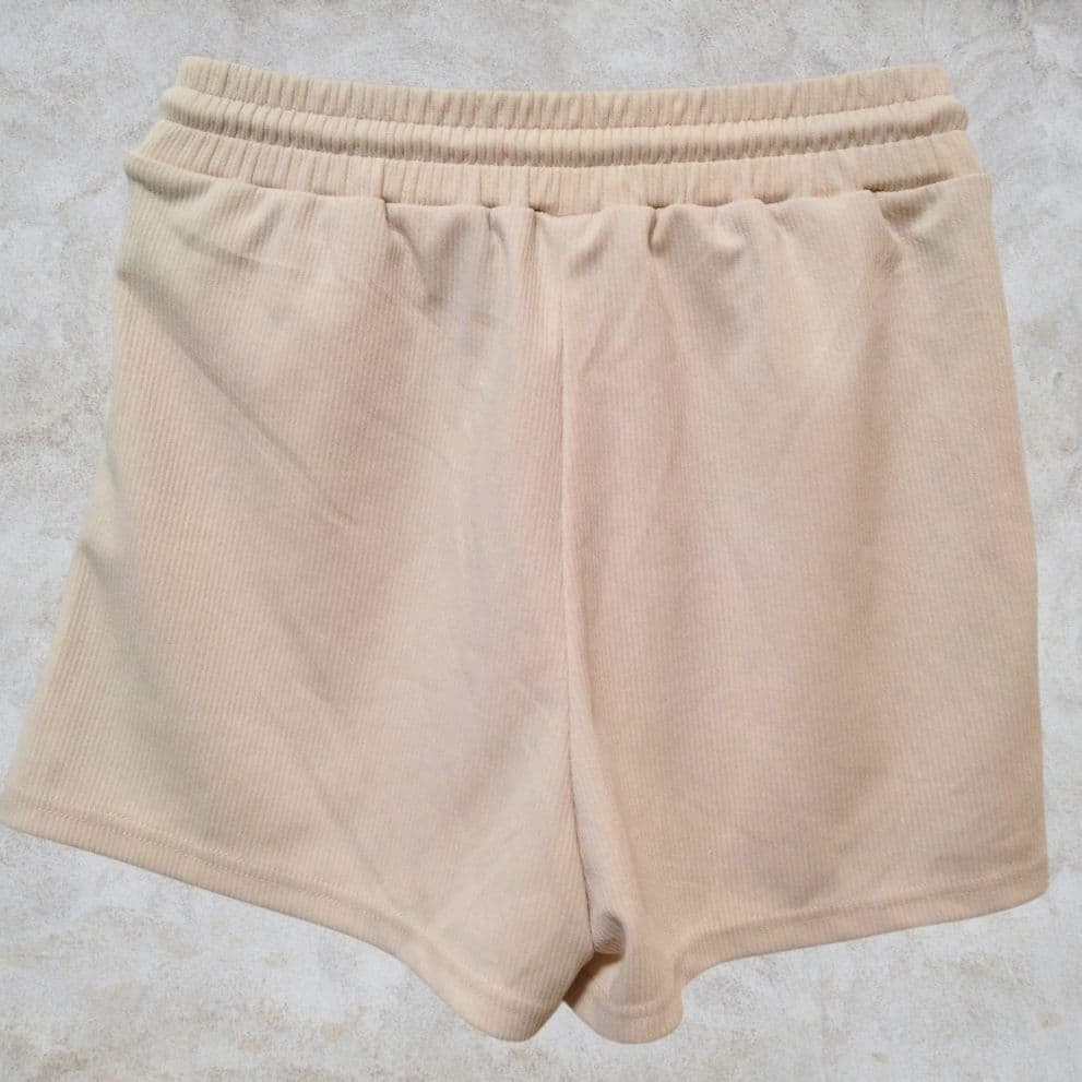 インポート【М】リブ ショートパンツ ベージュ ルームウェア ウエストゴム　夏 — image 2