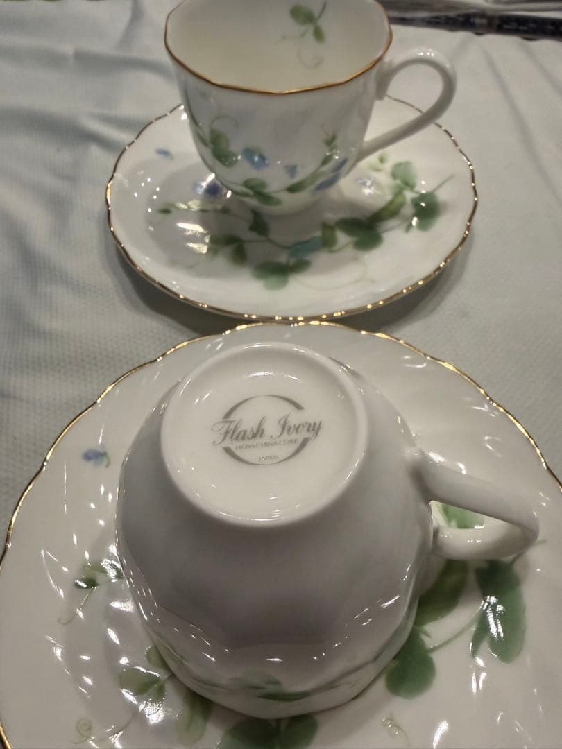 Flash Ivory カップ＆ソーサー 2客セット — image 2