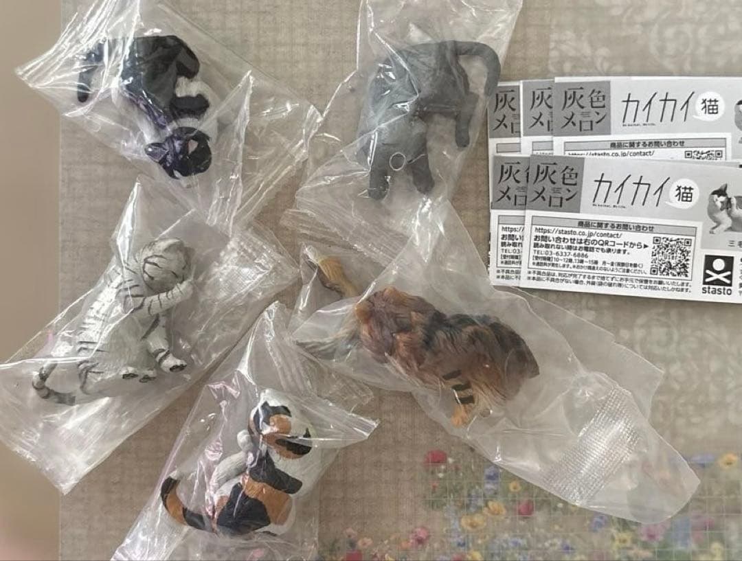 灰色メロン カイカイ 猫 全5種セット【未開封】/一部組立 — image 2
