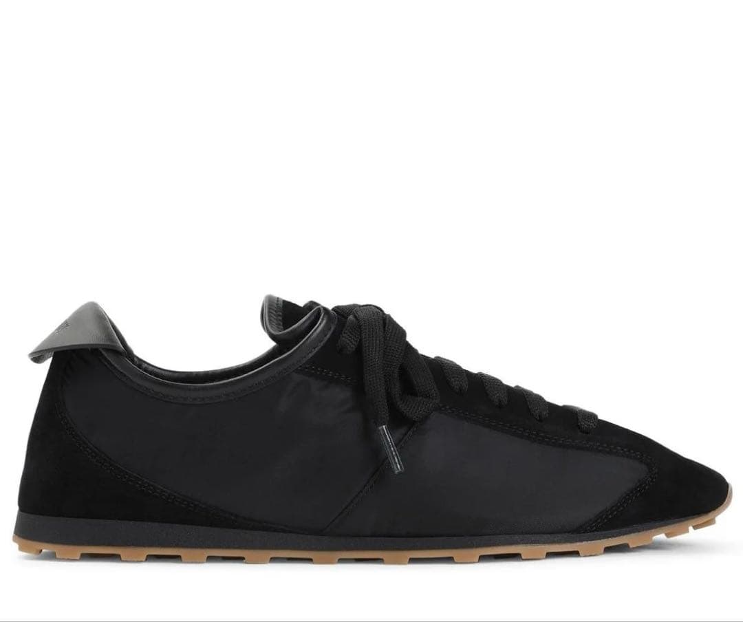 Jacquemus ブラックスニーカー — image 2