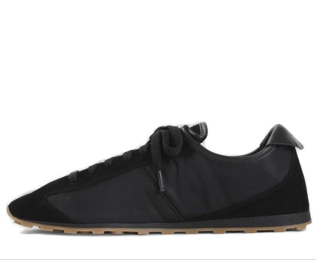 Jacquemus ブラックスニーカー — image 3