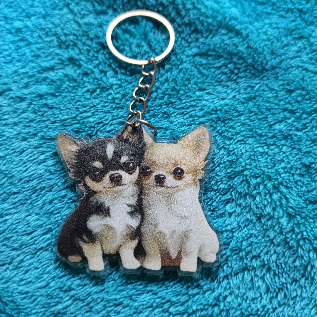 新品未使用で可愛いチワワ アクリルキーホルダーです — image 2