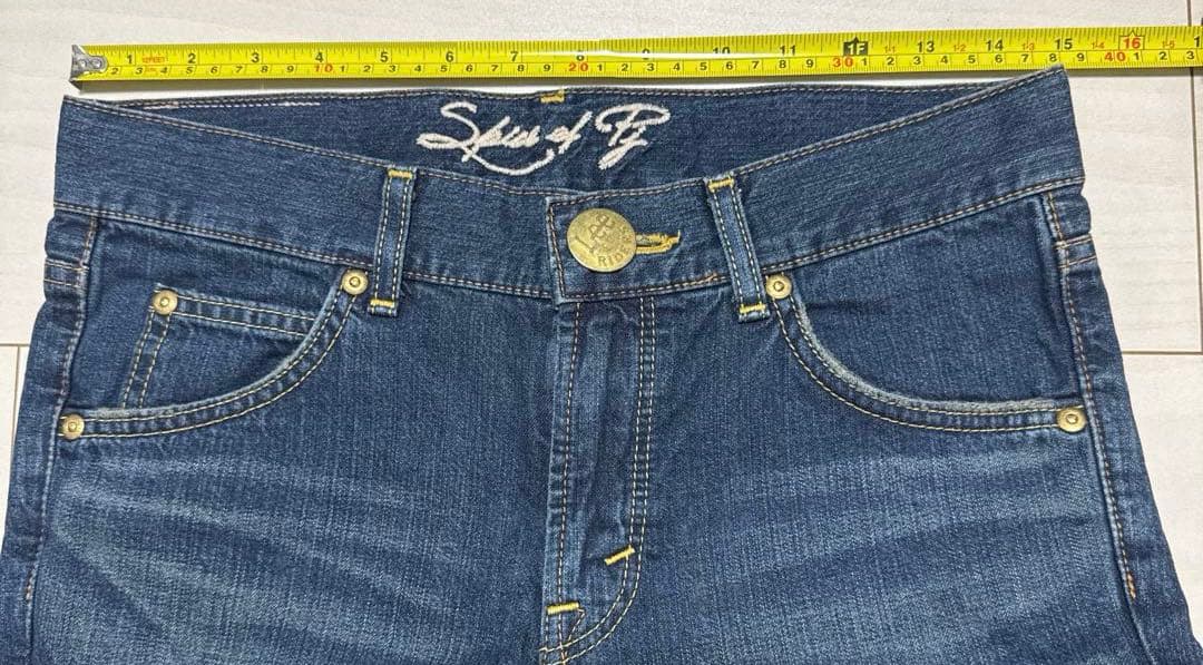 Lee×ピーチジョンコラボ　限定　フレアデニム ブーツカット カットオフ　新品 — image 5