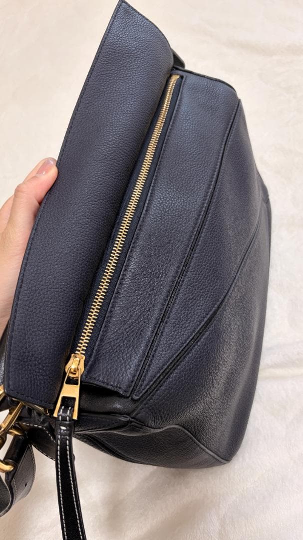 ロエベ LOEWE パズルバッグ 2WAYバッグ ミディアム レザー ネイビー — image 2