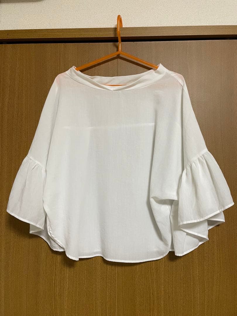 早い者勝ち！★美品★ ドルマンスリーブブラウス　人気ブランド！ROSE BUD — image 3
