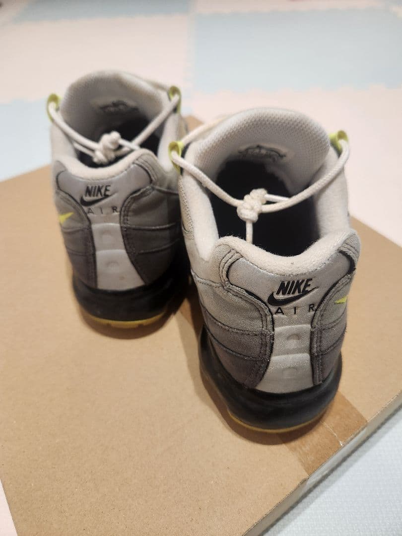 NIKE AIR VAPORMAX 95 イエローヴェイパー — image 3