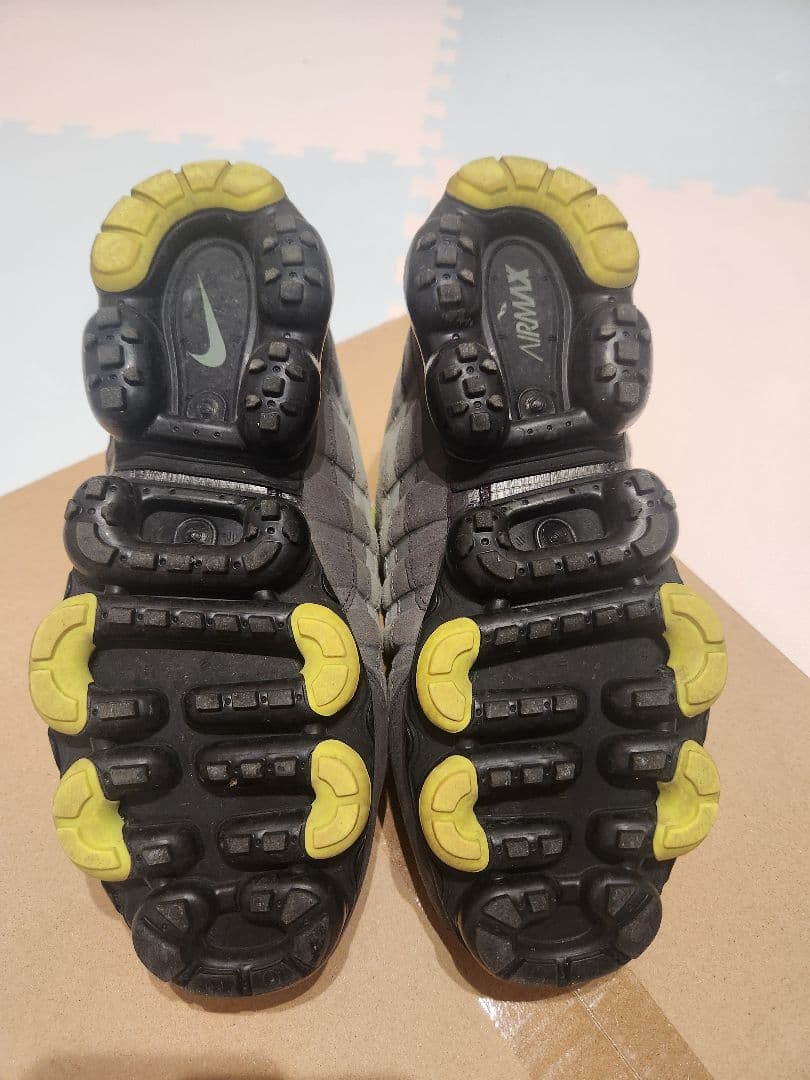 NIKE AIR VAPORMAX 95 イエローヴェイパー — image 5