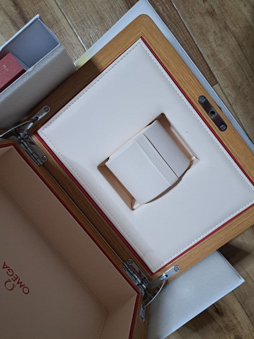 OMEGA 純正 木製 ウォッチボックス　３個セット — image 3