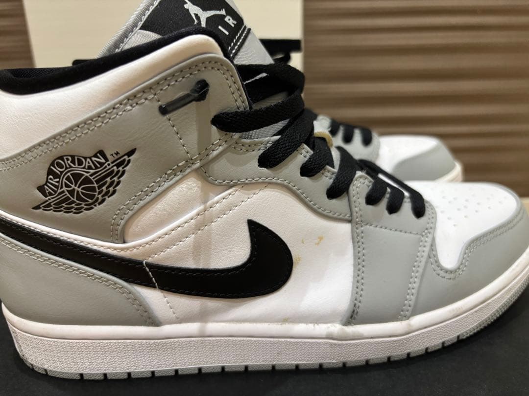 Nike Air Jordan 1 Mid Light Smoke Grey — image 3