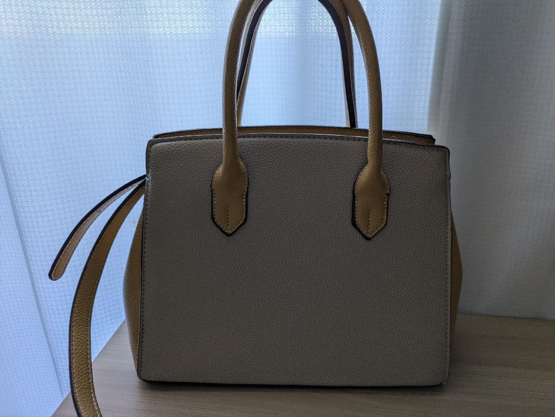 美品 2WAY ハンドバッグ ショルダーバッグ ベージュ 通勤 通学 上品 — image 2