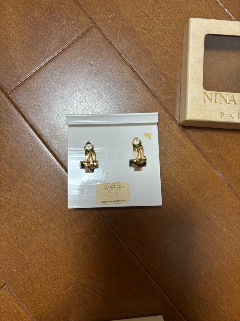 NINA RICCI パール調 イヤリング — image 2