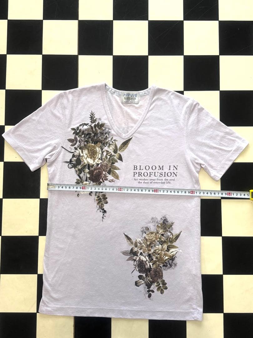美品 ニコルクラブフォーメン 花柄 Vネック Tシャツ ライトパープル 46 M — image 4