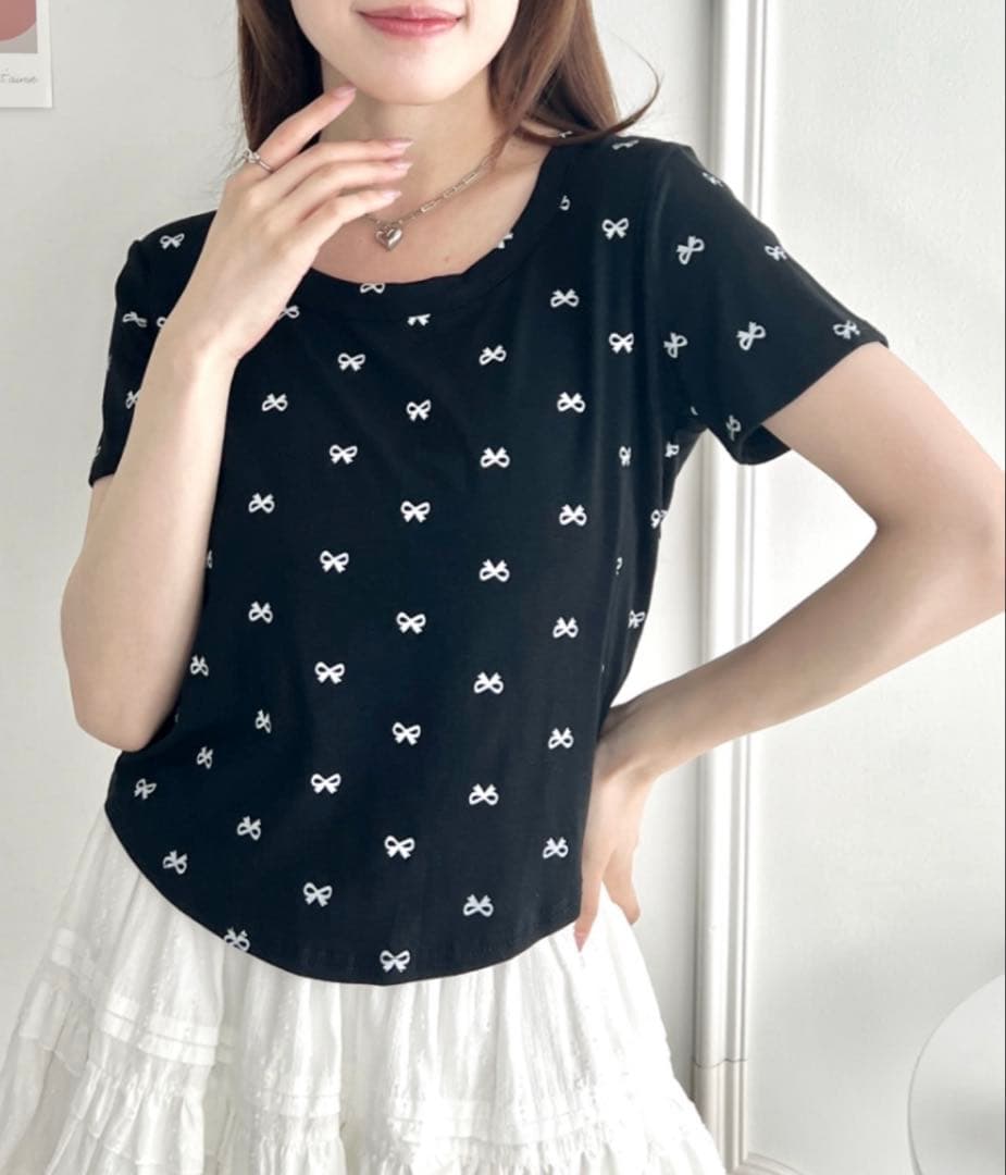 Loueme プチリボンプリントTシャツ ホビ垢 — image 2