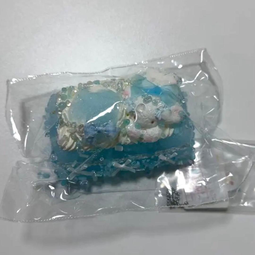 nienienie 水色うさぎケーキ — image 2