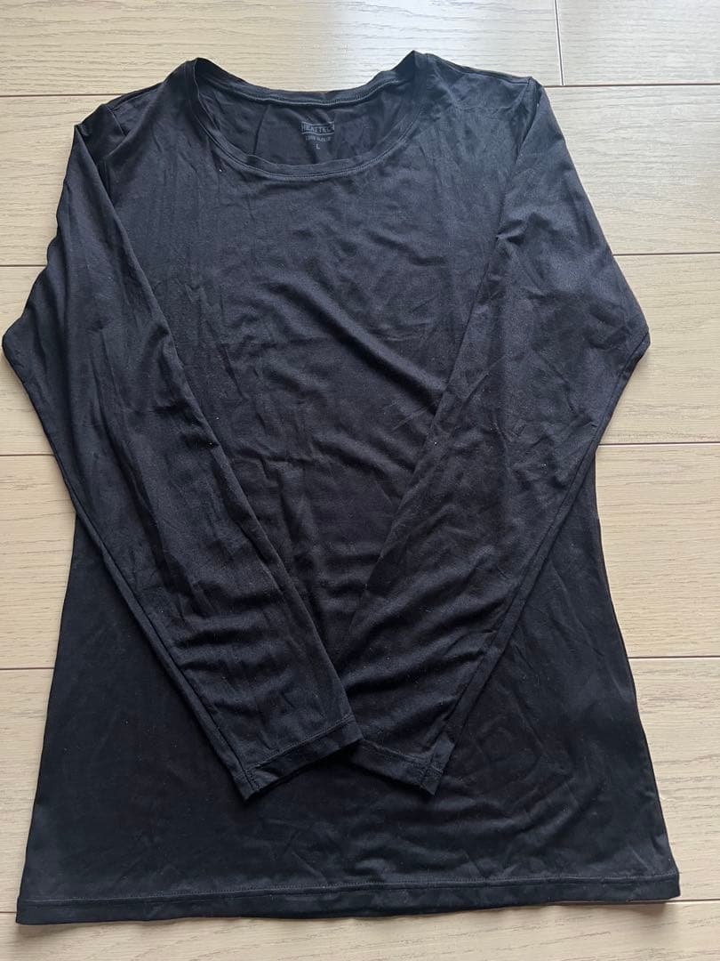 UNIQLO クルーネック長袖Tシャツ ブラックLサイズ — image 3