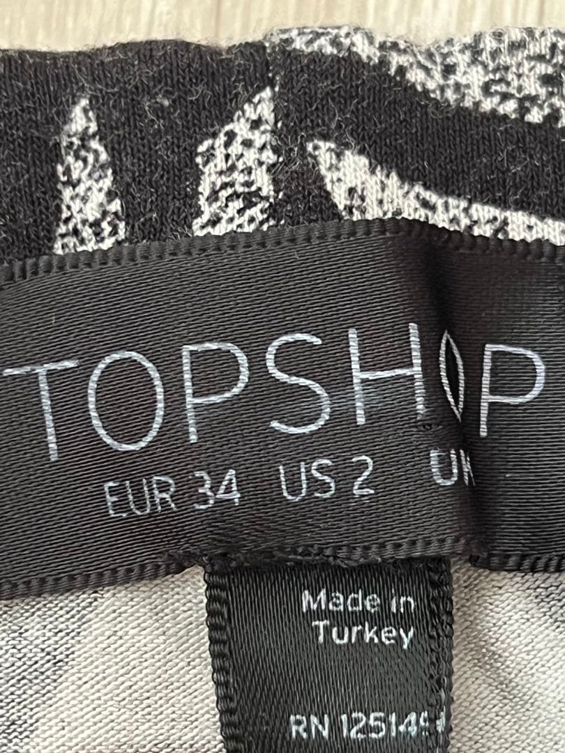 TOPSHOP レギンス 幾何学模様 ブラック ホワイト — image 4