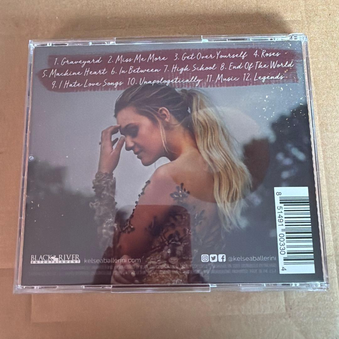 Kelsea Ballerini — image 2