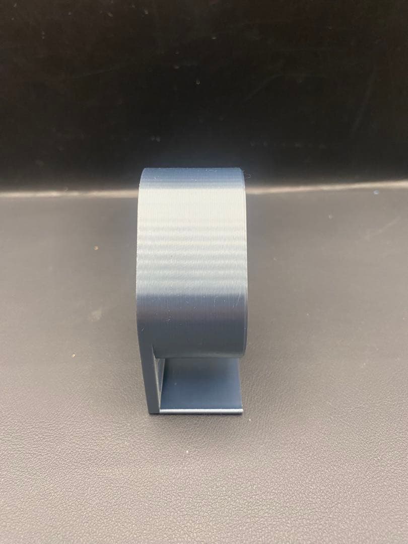 プラスチック製時計スタンド. — image 3