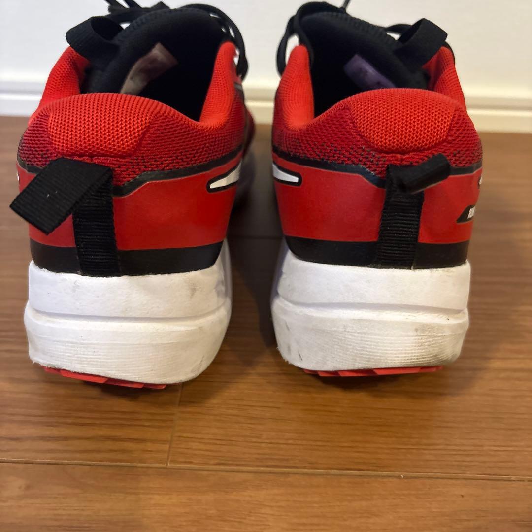 NIKE COSMIC RUNNER レッド ブラック スニーカー — image 3