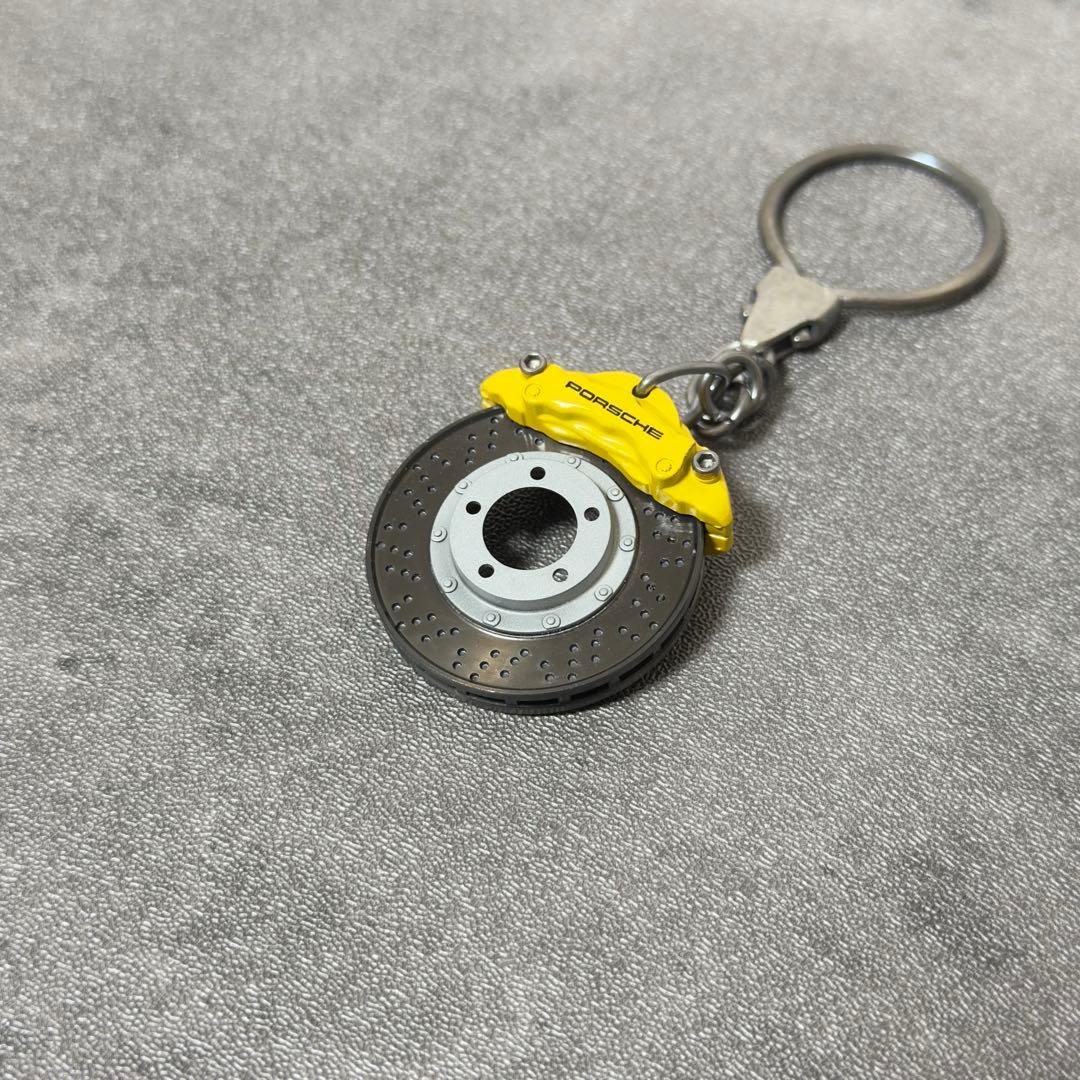 【極美品】Porsche ブレーキディスク キーホルダー イエロー — image 3