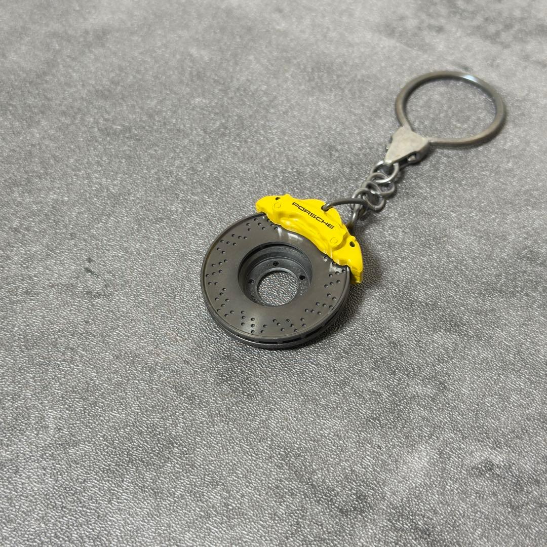 【極美品】Porsche ブレーキディスク キーホルダー イエロー — image 4