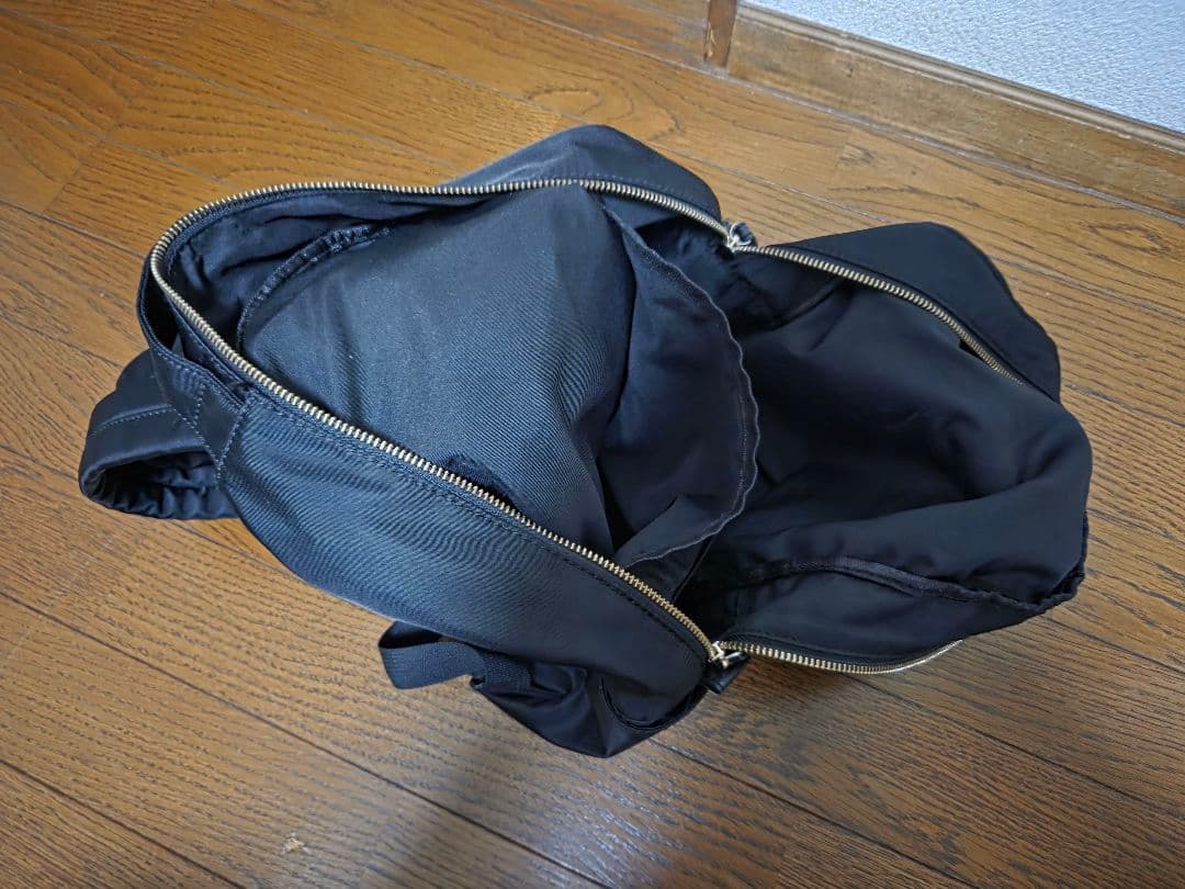 【最終値下げ】CLOSSHI ナイロン リュック ブラック — image 3