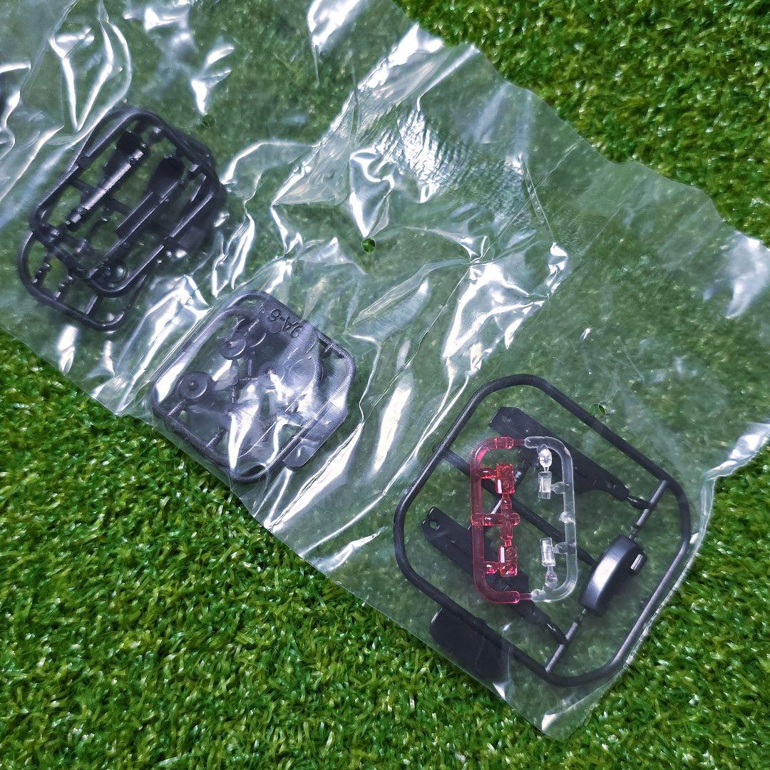 【匿名発送 】 ガチャ 日産 スカイライン GT-R 1/72 組み立てキット — image 4