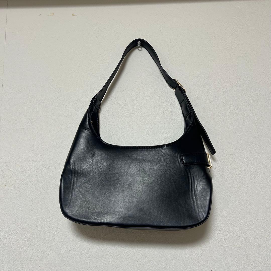 ブラック ハンドバッグ ゴールド金具 — image 2