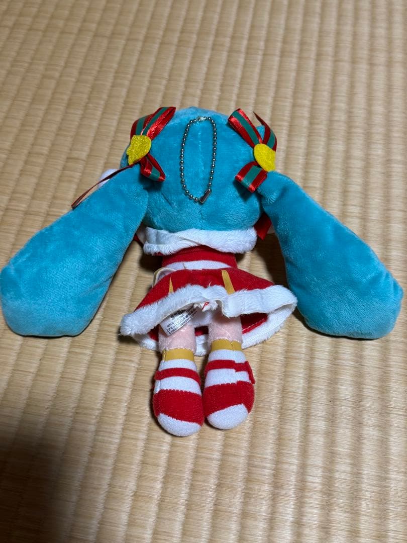 初音ミク 寝そべりぬいぐるみ クリスマス 2019 ウインク — image 2