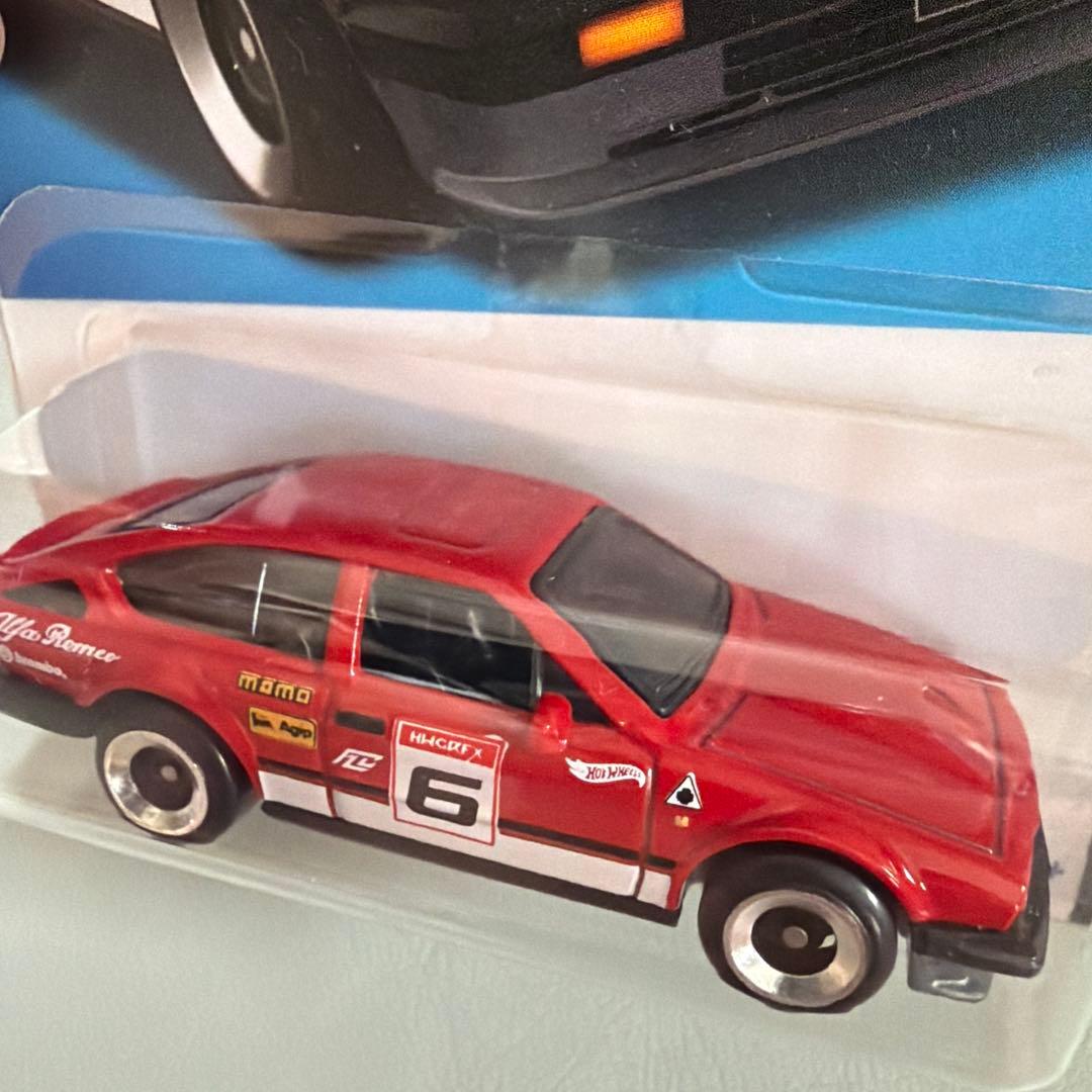 Hot Wheels Alfa Romeo GTV6 3.0 — image 2
