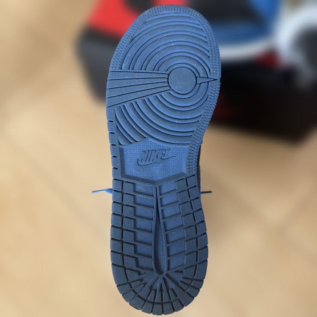 NIKE Air Jordan 1 Retro High OG — image 2