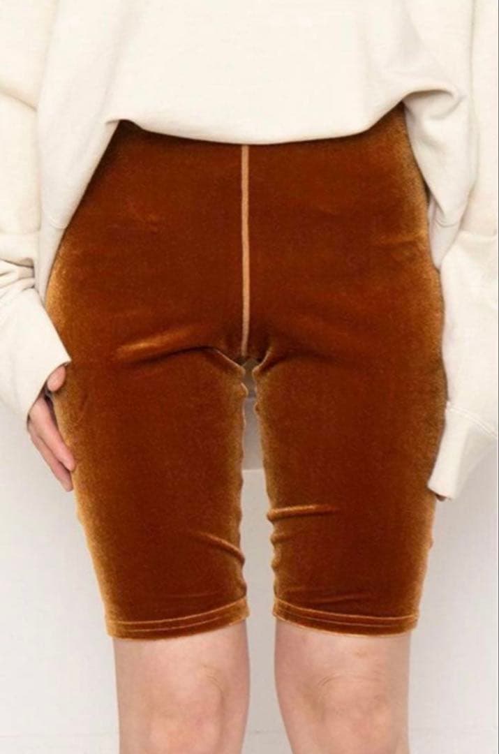 SIMONE WILD ベロア ショートパンツ Sサイズ — image 2