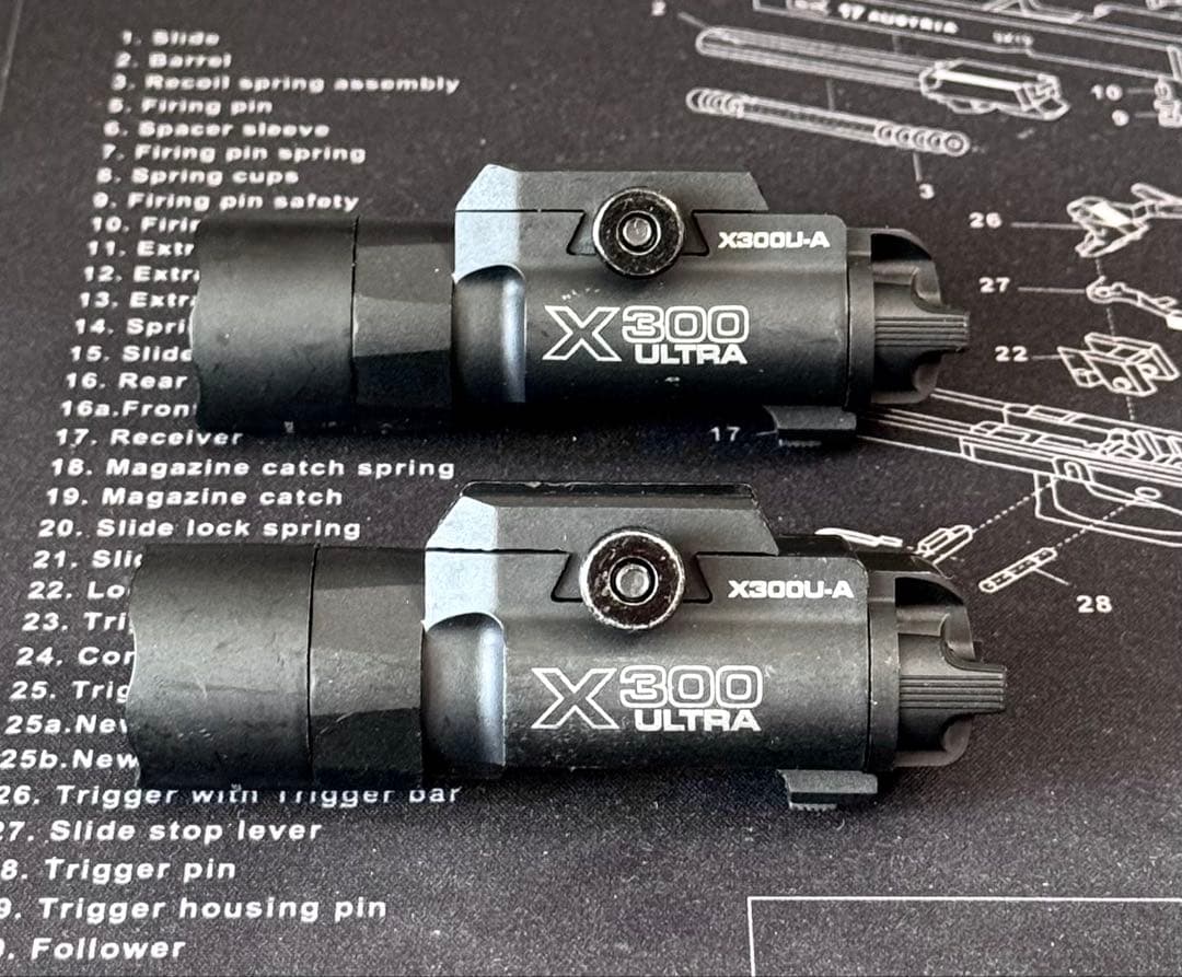 【スレ有り特価品・2点セット】X300 ULTRA ウェポンライト ブラック — image 2