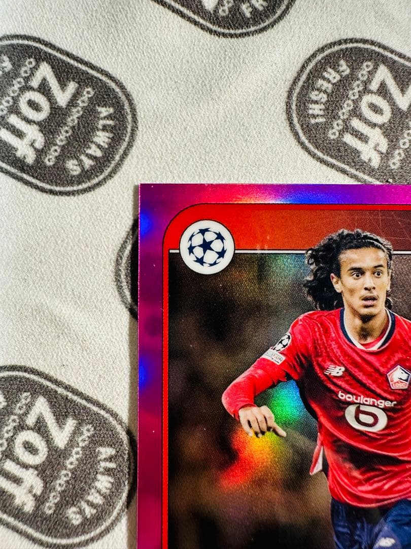 Topps MERLIN Ayyoub Bouaddi ピンク199シリ — image 3
