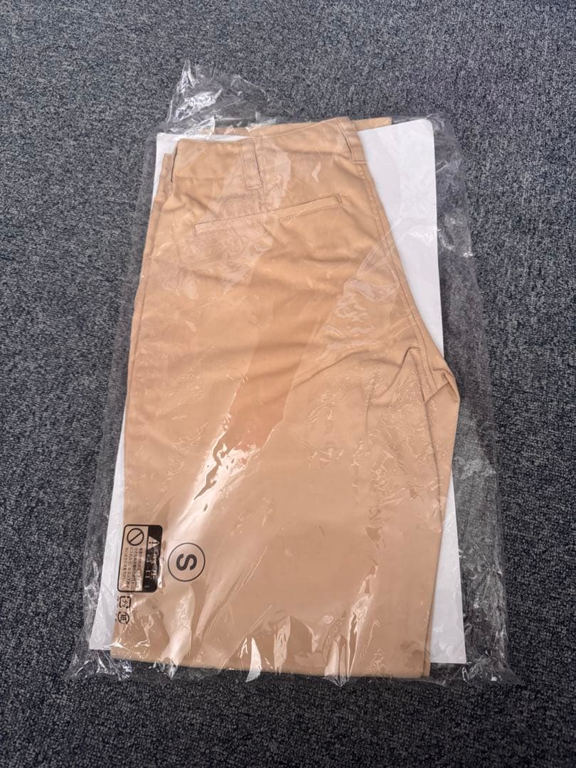 ベージュ スリムフィットパンツ S 股下78cm 最後の1着 — image 5