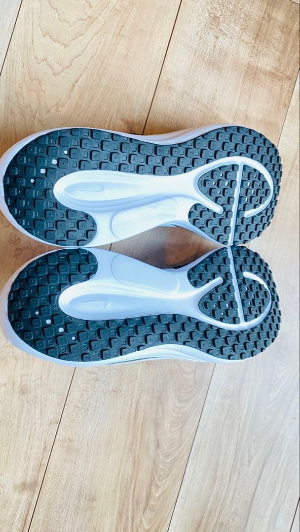 NIKE スリッポン スニーカー ブラック — image 4