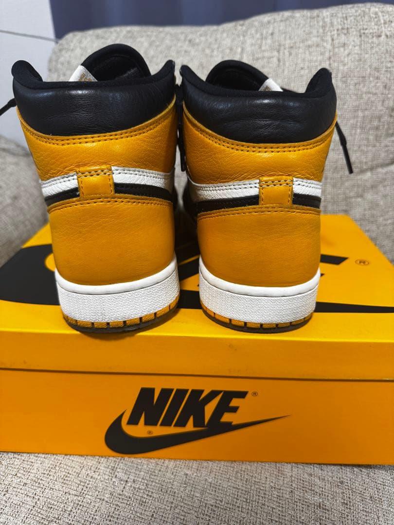 Nike Air Jordan 1 Retro High OG "Taxi" — image 2