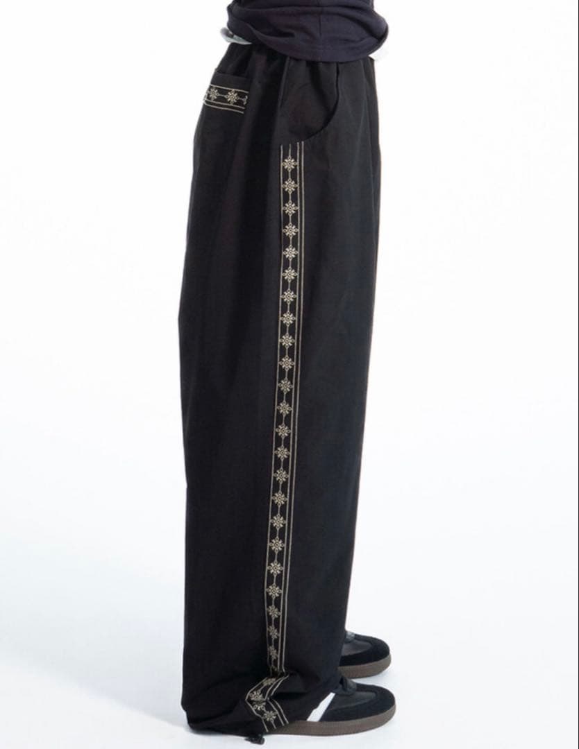 【COLN】needle line nylon pants (3c) — image 3