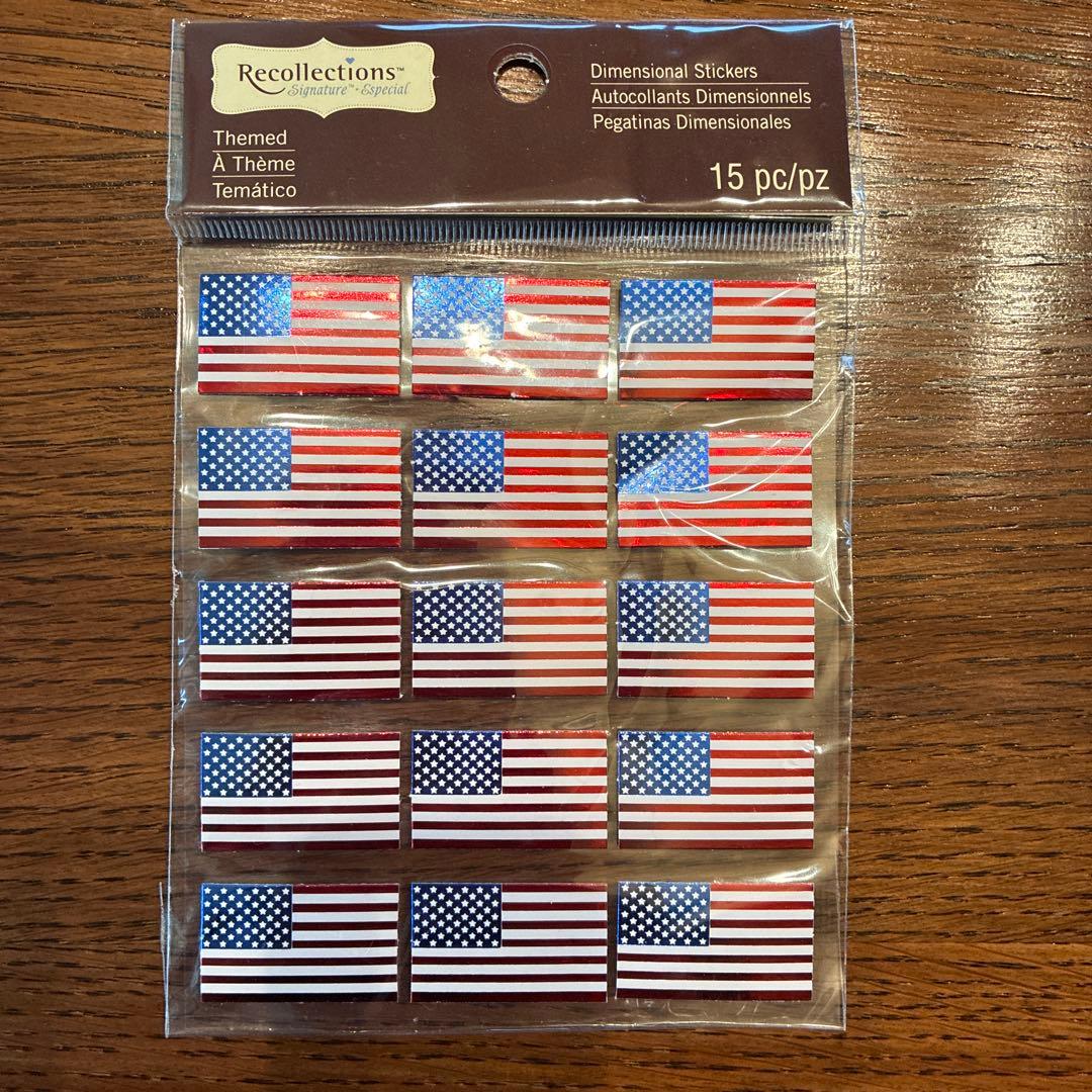 アメリカ　Recollectionsのピンク色ラインストーンと国旗ステッカー — image 4