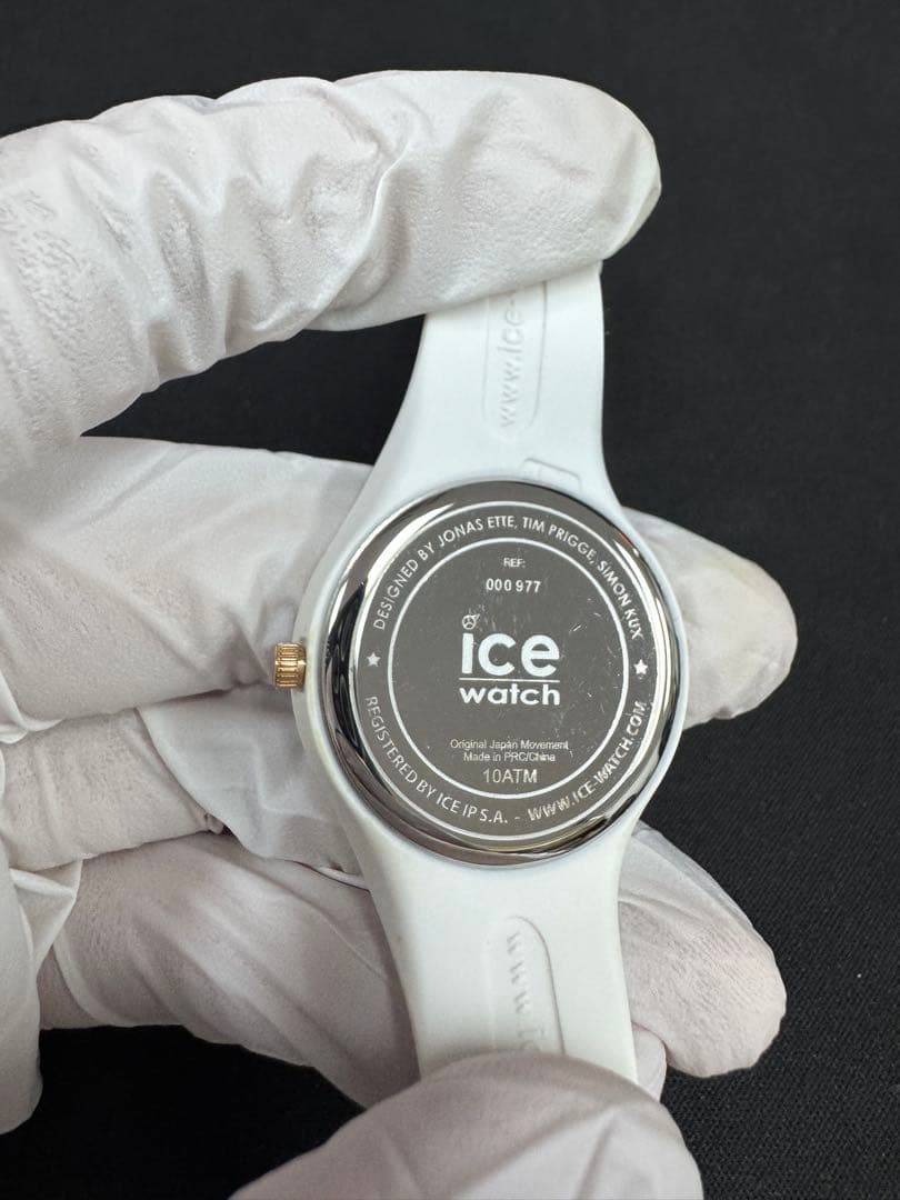 ice ホワイト シリコン アナログ時計 — image 3