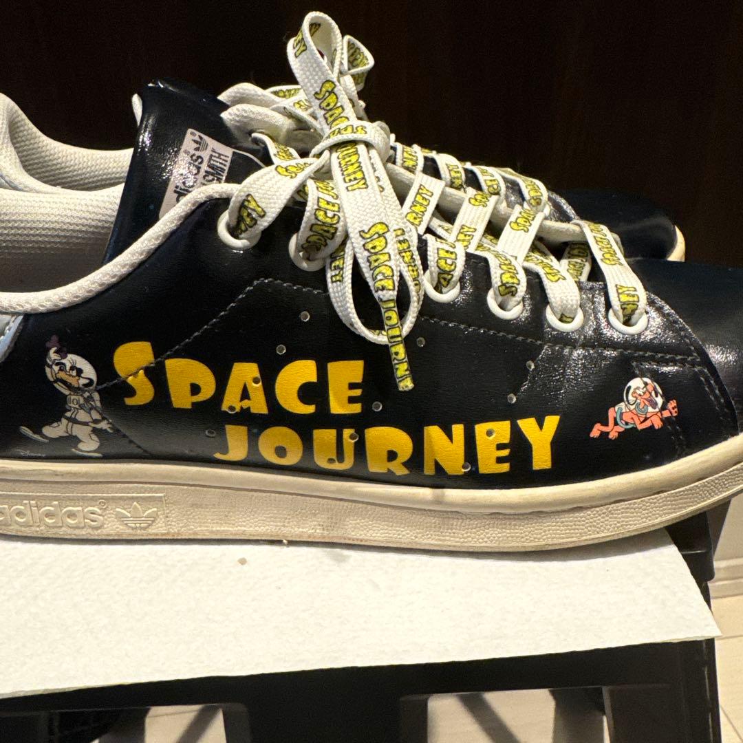 ディズニー　adidas Stan Smith Space Journey — image 4