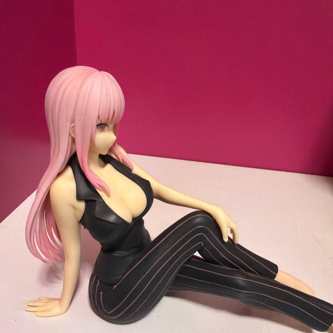 Mori Calliope フィギュア 本体 箱付き — image 3