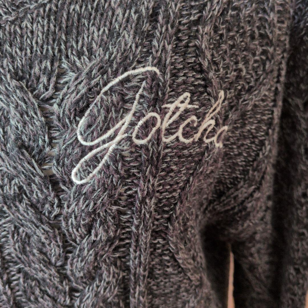 Gotcha Vネック ケーブルニット セーター — image 4