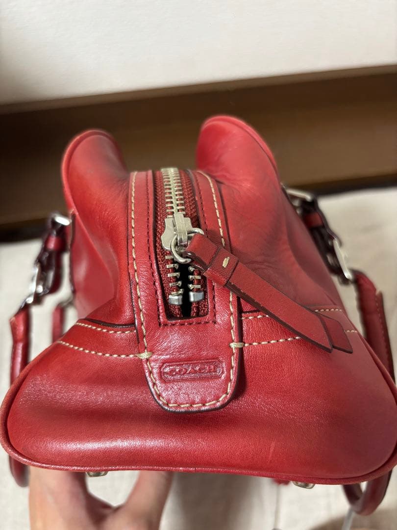 COACH レザー ハンドバッグ レッド — image 4