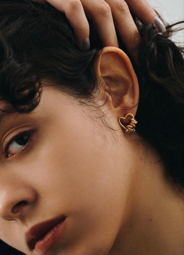 新品♡LAPUIS♡Line coil heart earrings M♡ — image 2