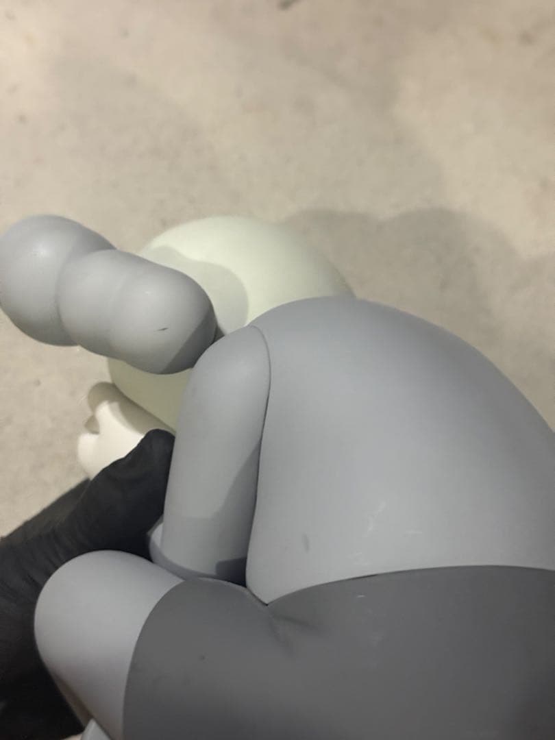 KAWS SEPARATED コンパニオン グレー フィギュア 正規品 箱付 — image 4